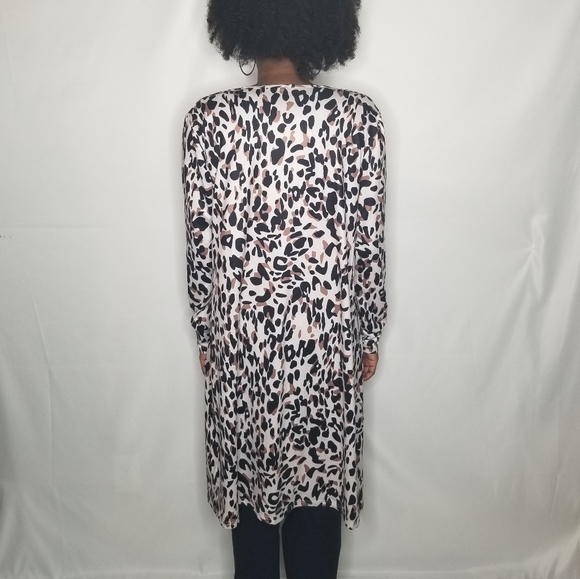 Cheetah Print Long Line Cardigan - Picture 4 of 8